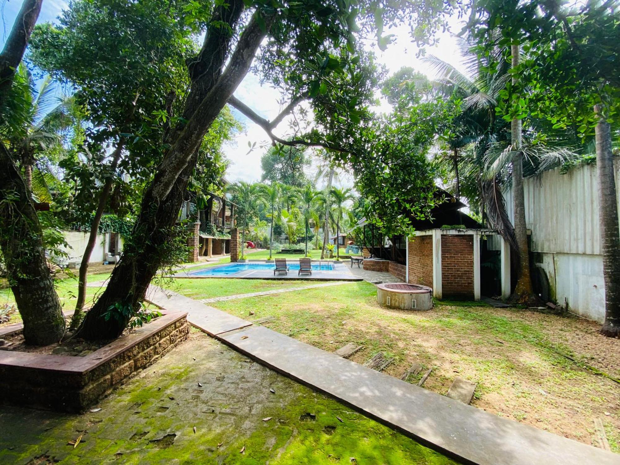The Shade Brothers Hotel Katunayaka Luaran gambar