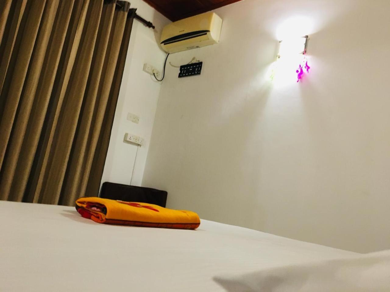 The Shade Brothers Hotel Katunayaka Luaran gambar